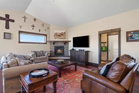 Living - 63 Wheatland Mdws, Three Forks, MT 59752 photo 3 of 5