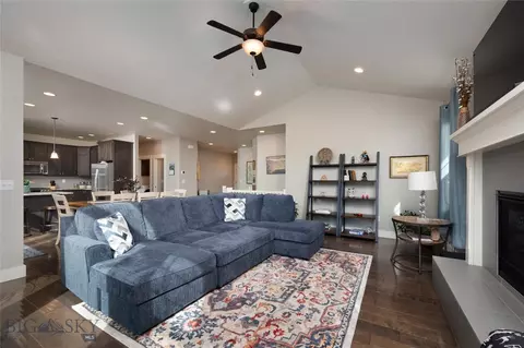 Living - 3021 Teslow Dr, Bozeman, MT 59715 photo 2 of 3