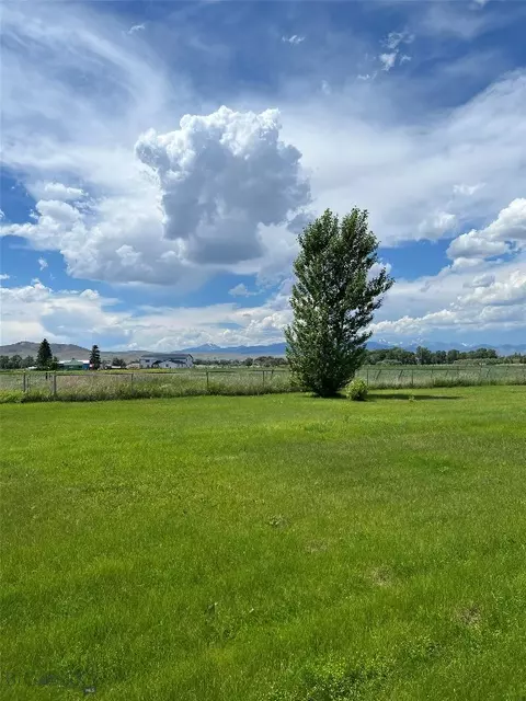 209 Taylor Dr, Dillon, MT 59725 photo 13