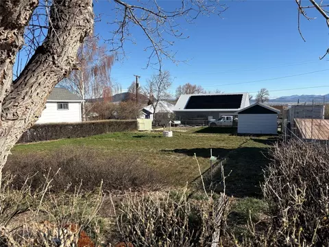 2330 Choteau, Helena, MT 59601