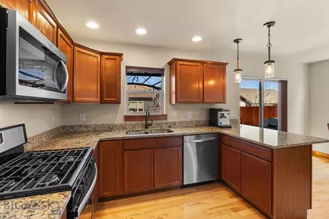 Kitchen - 4455 Shadow Glen Dr, Bozeman, MT 59718 photo 4 of 4