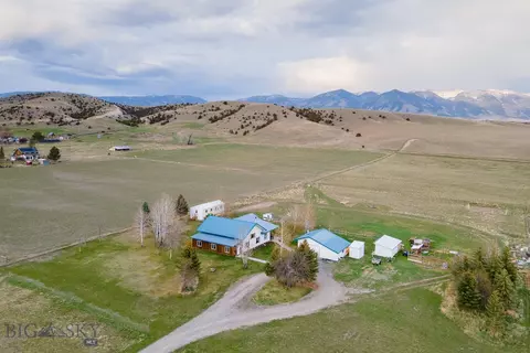 9150 Dry Creek Rd, Belgrade, MT 59714
