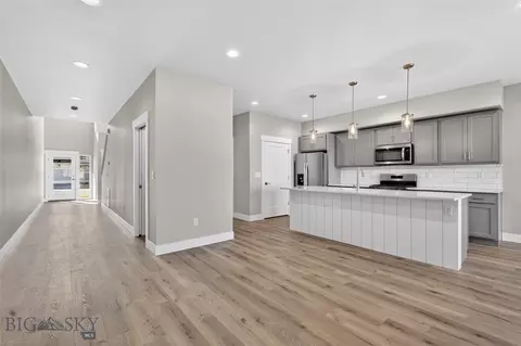 Entry Way - 454 Meriwether Ave, Bozeman, MT 59718 photo 5 of 7