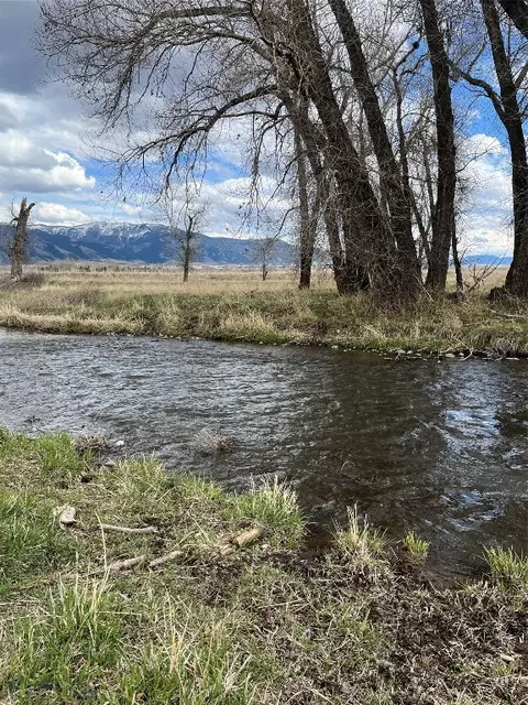 7056 E Baseline, Belgrade, MT 59714
