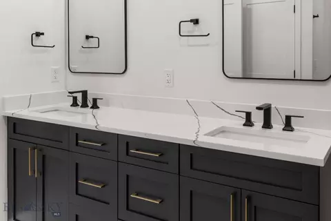 Bath - 2939 S 30th Ave, Bozeman, MT 59718 photo 5 of 10