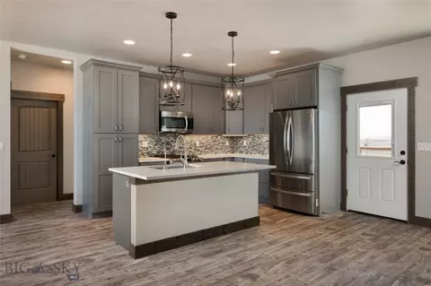 Kitchen - 61 Rolling Pr, Three Forks, MT 59752 photo 1 of 2