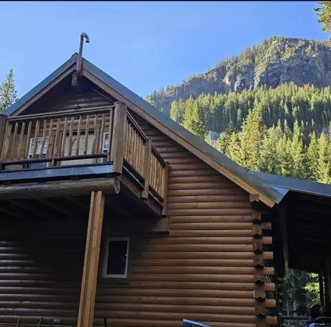 Exterior - 10 Arrowpoint, Silver Gate, MT 59081 photo 3 of 4