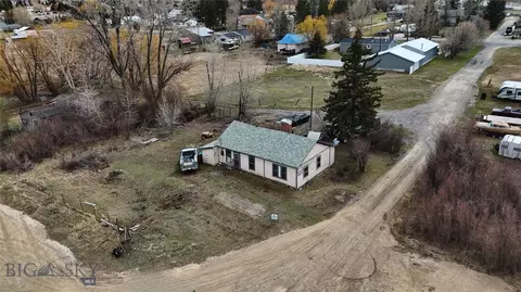 2400 Delaware Ave, Butte, MT 59701