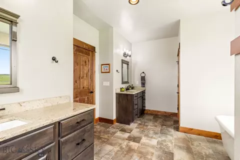 Bath - 43 Lewis Dr, Three Forks, MT 59752 photo 4 of 8