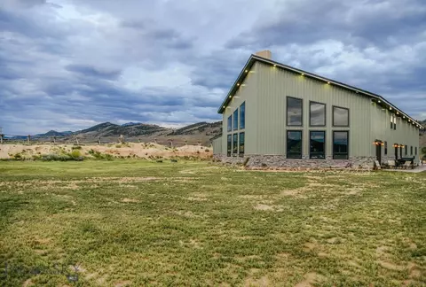 Exterior - 22869 Mt Highway 278, Dillon, MT 59725 photo 4 of 7