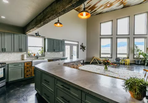 Kitchen - 22869 Mt Highway 278, Dillon, MT 59725 photo 3 of 4