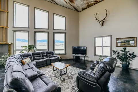 Living - 22869 Mt Highway 278, Dillon, MT 59725 photo 1 of 2