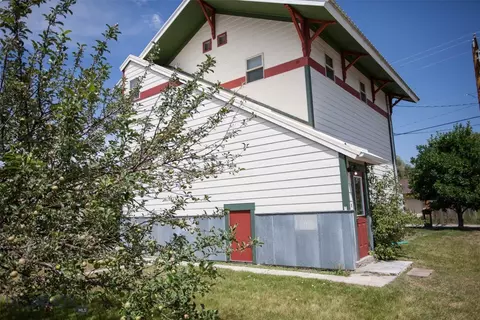 305 E Railroad Ave N, Manhattan, MT 59741