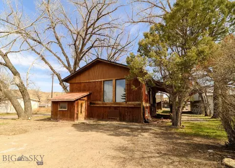 212 Chappell St, Loma, MT 59460