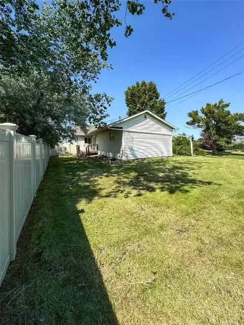 Exterior - 2 Robinson St #2 S, Scobey, MT 59263 photo 5 of 9