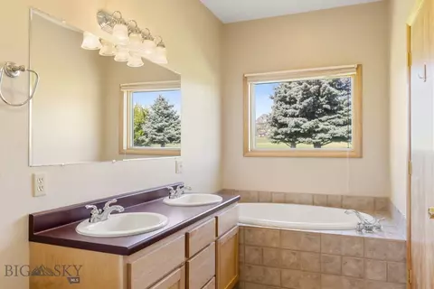Bath - 41 Madison Dr, Ennis, MT 59729 photo 2 of 5