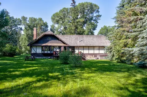 16 9th Street Island Dr, Livingston, MT 59047