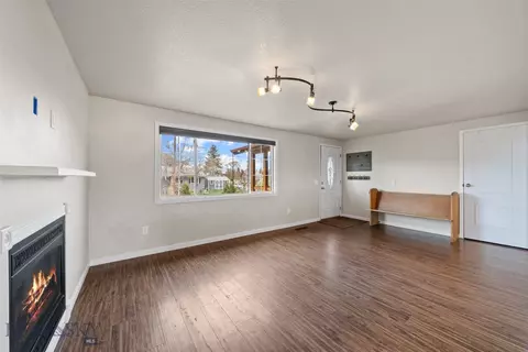 Living - 209 4th St, Townsend, MT 59644 photo 4 of 4