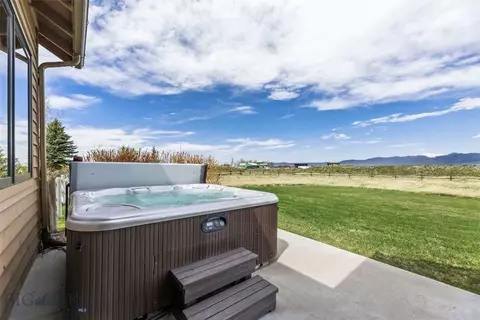 Exterior - 51 Paddock Ct, Bozeman, MT 59718 photo 2 of 9