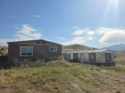 158 Dry Creek Rd S, Emigrant, MT 59027