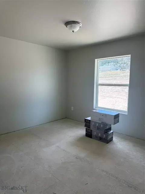 258 Avon Cir, Butte, MT 59701 photo 5