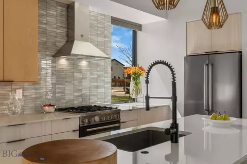 Kitchen - 1492 Windrow Dr, Bozeman, MT 59718 photo 9 of 16