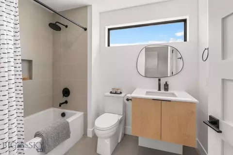 Bath - 1492 Windrow Dr, Bozeman, MT 59718 photo 6 of 8
