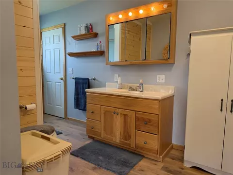 Bath - 119 E 9th, Big Timber, MT 59011 photo 1 of 3