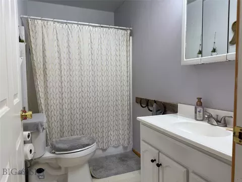 Bath - 119 E 9th, Big Timber, MT 59011 photo 3 of 3