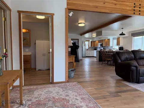 Entry Way - 119 E 9th, Big Timber, MT 59011 photo 3 of 5