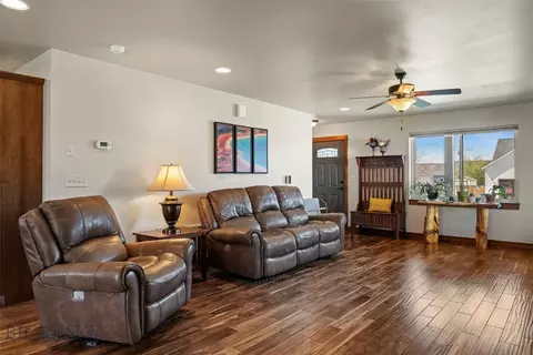 Living - 22 Teita Dr, Bozeman, MT 59718 photo 4 of 5