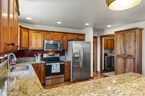 Kitchen - 22 Teita Dr, Bozeman, MT 59718 photo 5 of 6