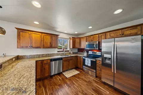 Kitchen - 22 Teita Dr, Bozeman, MT 59718 photo 3 of 6