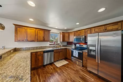 Kitchen - 22 Teita Dr, Bozeman, MT 59718 photo 3 of 6