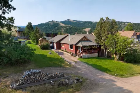 108 E Warren St, Virginia City, MT 59755