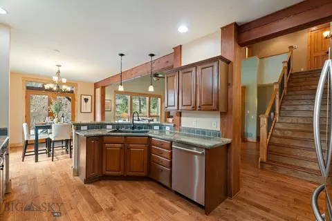 Kitchen - 2 Grouse Ct, Clancy, MT 59634 photo 2 of 5