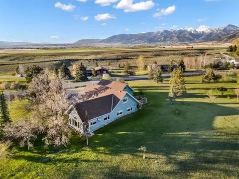 View/Area - 4925 Itana Cir, Bozeman, MT 59715 photo 9 of 11