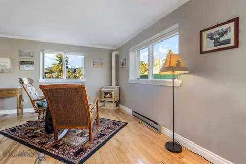 Living - 4925 Itana Cir, Bozeman, MT 59715 photo 2 of 6