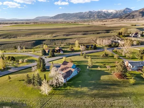 View/Area - 4925 Itana Cir, Bozeman, MT 59715 photo 5 of 11