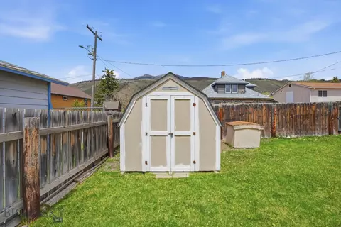 320 Spring St, Gardiner, MT 59030 photo 33