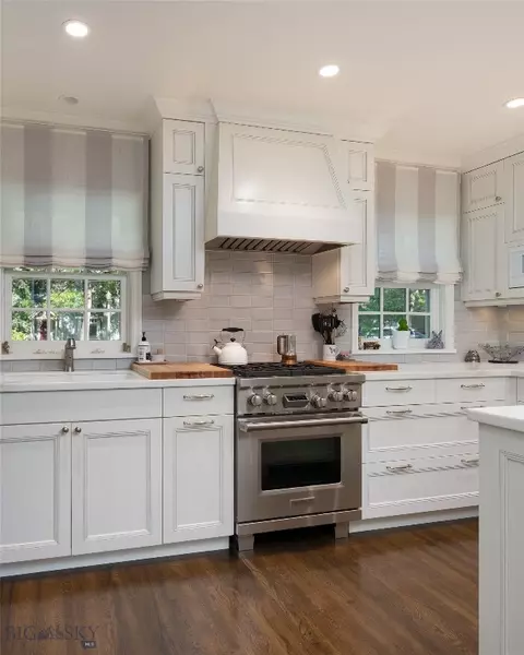 Kitchen - 911 S Willson Ave, Bozeman, MT 59715 photo 4 of 4