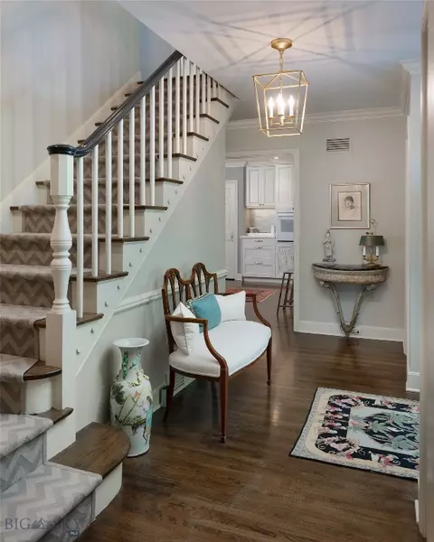 Entry Way - 911 S Willson Ave, Bozeman, MT 59715 photo 2 of 4