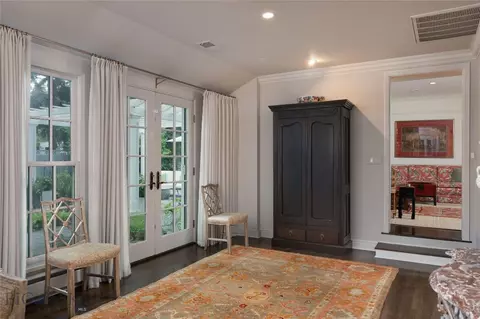 Entry Way - 911 S Willson Ave, Bozeman, MT 59715 photo 3 of 4