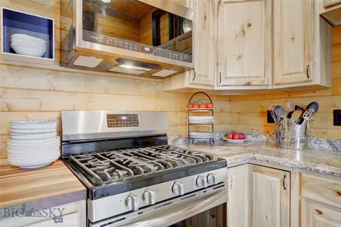 Kitchen - 27 Badger Rd, Pray, MT 59065 photo 2 of 7