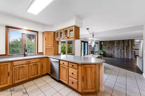 Kitchen - 229 Cirque Dr, Bozeman, MT 59718 photo 4 of 4