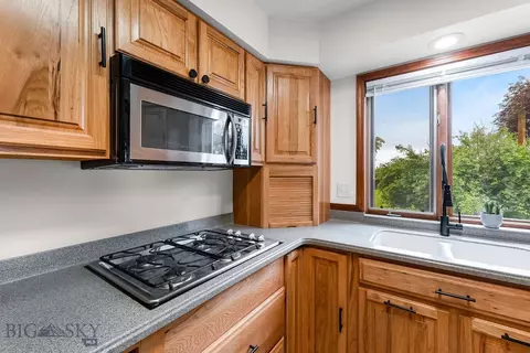 Kitchen - 229 Cirque Dr, Bozeman, MT 59718 photo 2 of 4