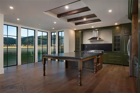 Kitchen - 657 Hyalite View Dr, Bozeman, MT 59718 photo 5 of 7