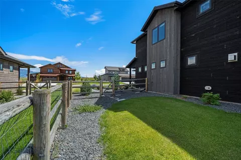 Exterior - 950 White Horse Loop, Bozeman, MT 59718 photo 14 of 21