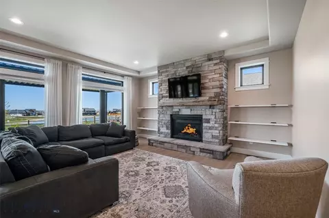 Living - 950 White Horse Loop, Bozeman, MT 59718 photo 1 of 5