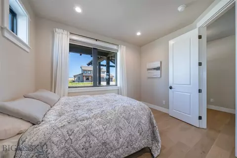 Bedroom - 950 White Horse Loop, Bozeman, MT 59718 photo 10 of 12